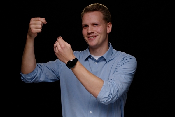 Adrian Hergesell - Het rekken van plasticbindingen voor recycling - Eye-openers